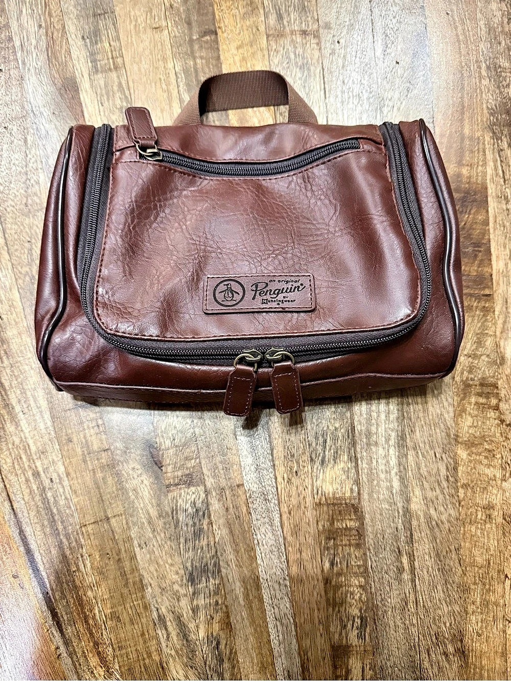 Penguin Men's Brown & Black Travel Toiletry Bag